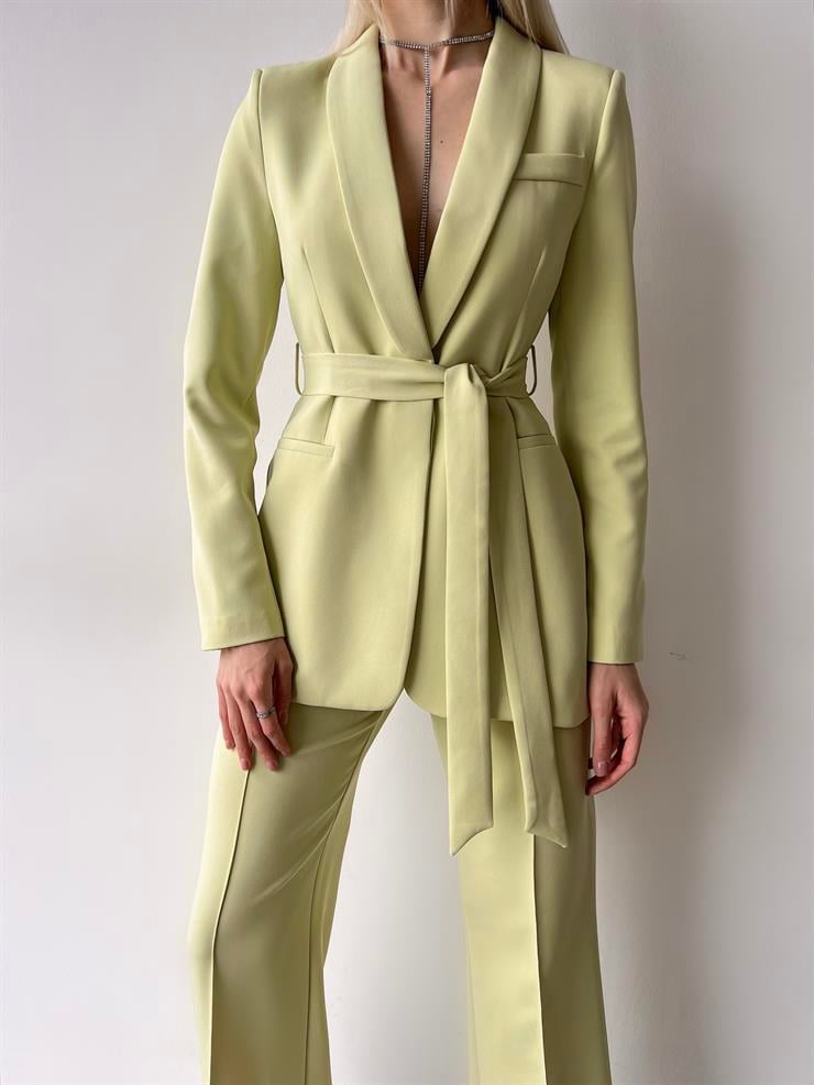 Kruvaze Yaka Belden Kuşaklı Ceket Yüksek Bel Bol Paça Pantolon Defınır Kadın Fıstık Yeşili Takım 23Y000252