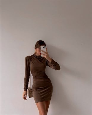 Vatkalı Pileli Sıfır Yaka Delinda Kadın Vizon Likralı Elbise 22K000511