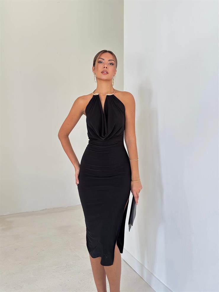 Boyundan Aksesuarlı Yandan Yırtmaçlı Midi Denli Siyah Kadın Elbise 26K086