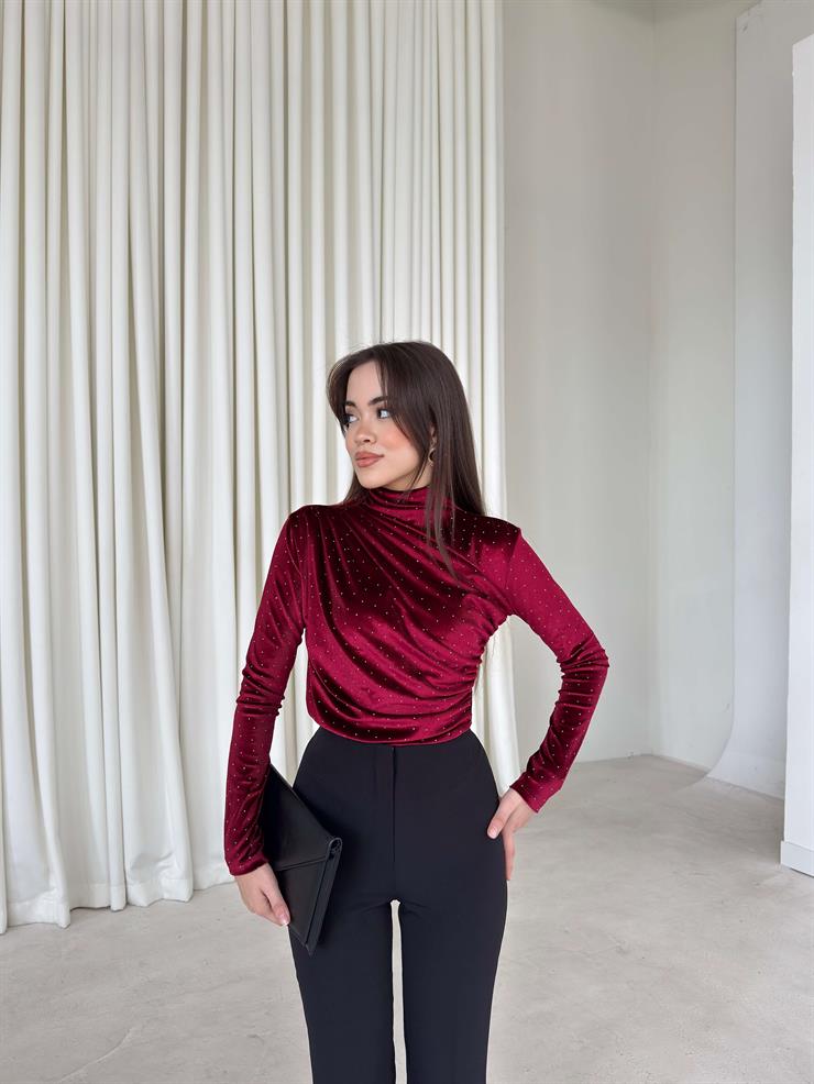 Taşlı Boğazlı Drape Detaylı Kadife Denlida Bordo Kadın Bluz 26K341