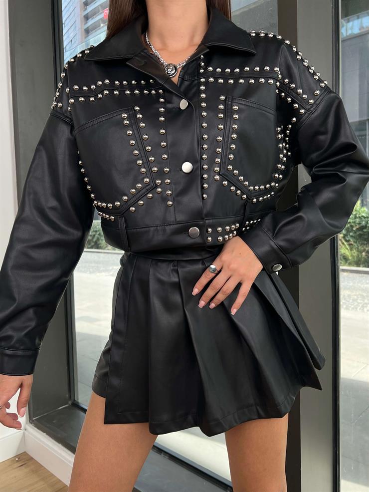 Zımba Detaylı Vegan Deri Kadın Siyah Crop Mont 24k000183