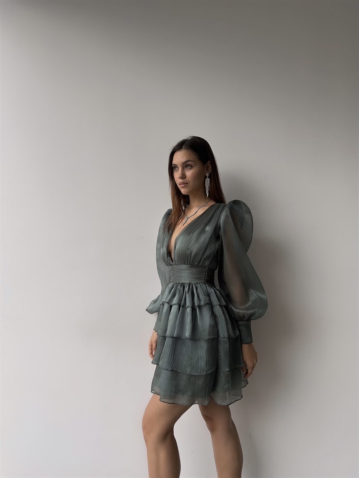 Derin V Yaka Belden Oturtmalı Tül Kol Crown Kadın Haki Fırfırlı Elbise 23K000314