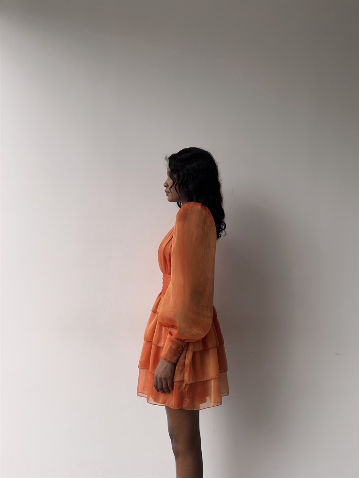 Derin V Yaka Belden Oturtmalı Tül Kol Crown Kadın Turuncu Fırfırlı Elbise 23K000314