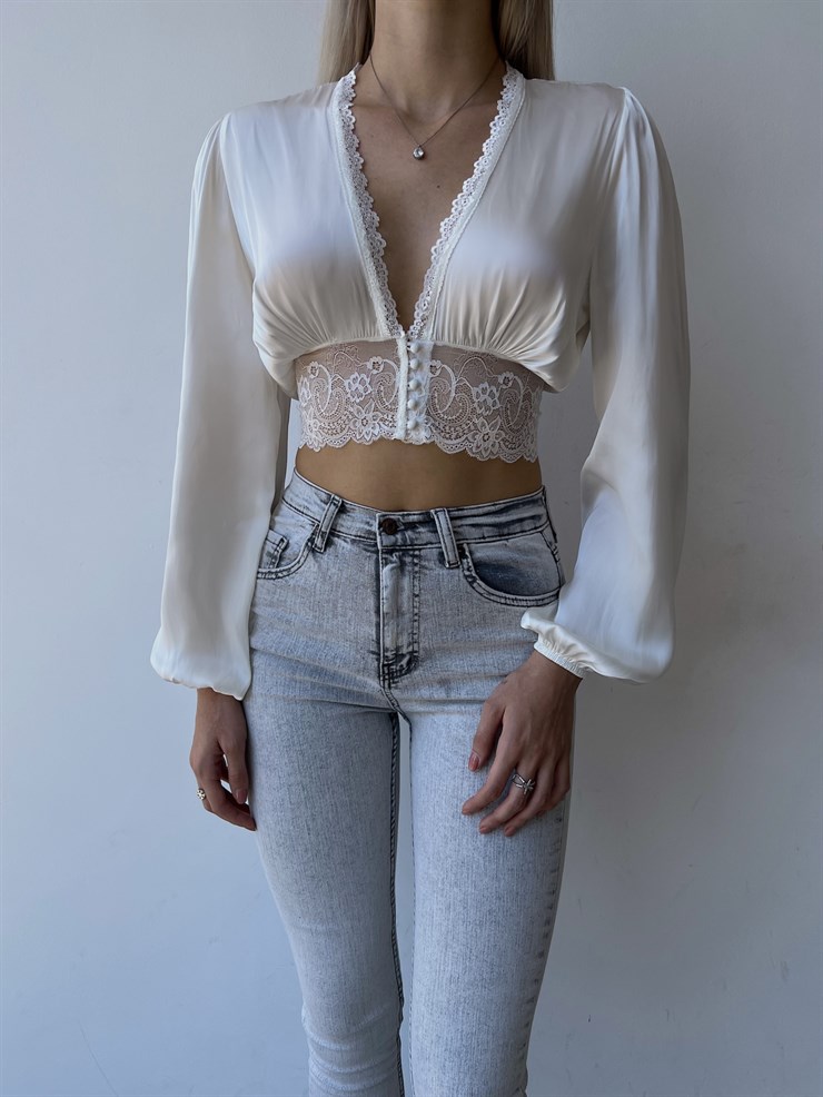 Derin V Yaka Dantel Detay Düğme Kapamalı Uzun Lastikli Kol Mentha Beyaz Saten Bluz 23K000088