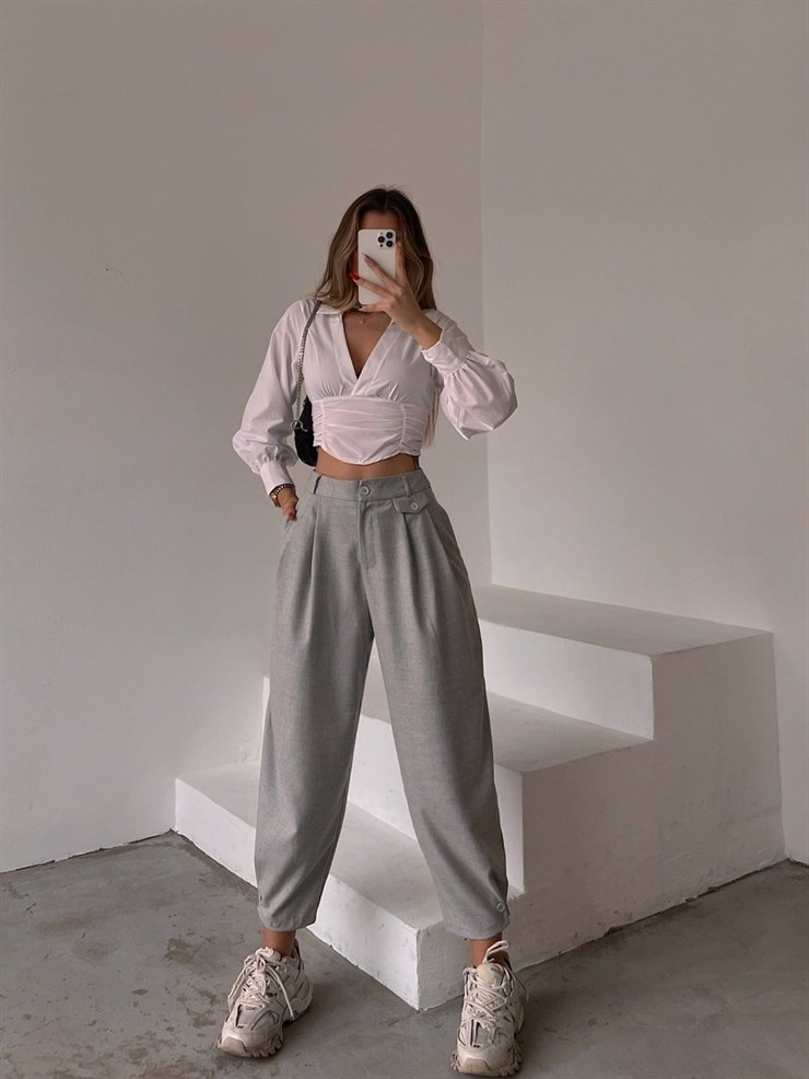 Derin V Yaka Önü Büzgülü Pamuk Kadın Beyaz Gömlek 22K000497