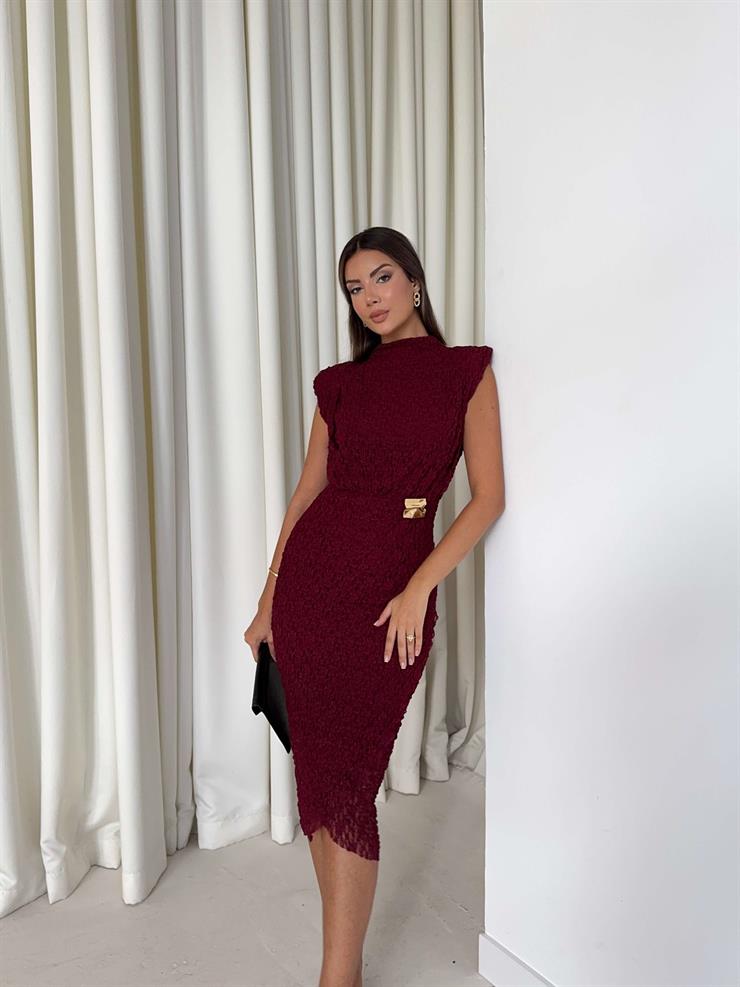 Vatkalı Aksesuar Detaylı Çift Kat Etekli Derlen Bordo Kadın Elbise 26K041