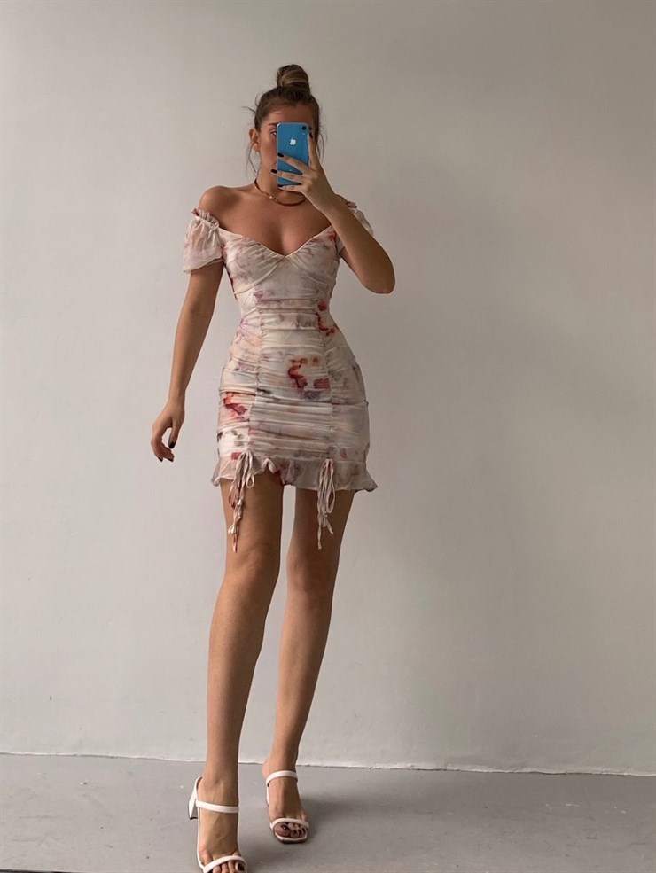 Desenli Madonna Yaka Eteği Volanlı Kadın Bordo Mini Elbise 21Y000390