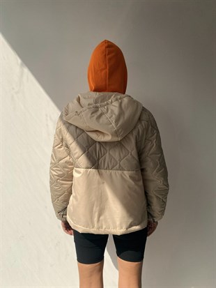 Desenli Kapitone Kapüşonlu Kadın Taş Rengi Mont 22K000045