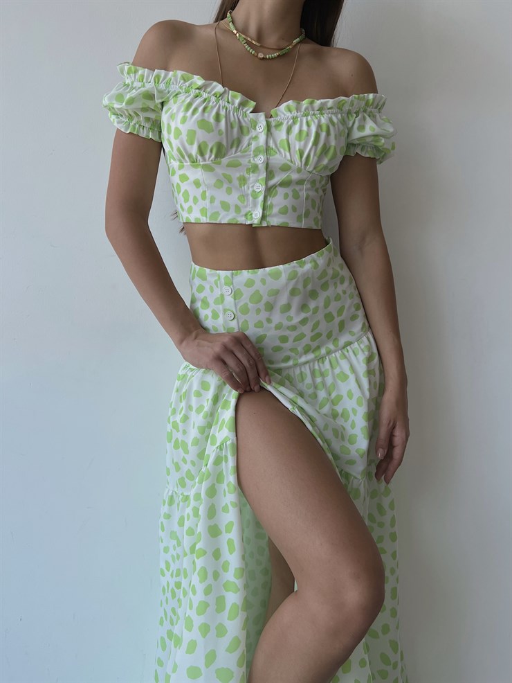 Desenli Üst Düğme Kapamalı Kol Lastikli Eteği Yırtmaçlı ve Fermuar Kapamalı Telma Kadın Yeşil İkili Takım 22Y000512