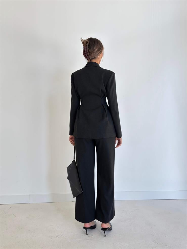 Belden Oturtmalı Düğme Detaylı Kruvaze Yaka Deslin Siyah Kadın Ceket 26K029