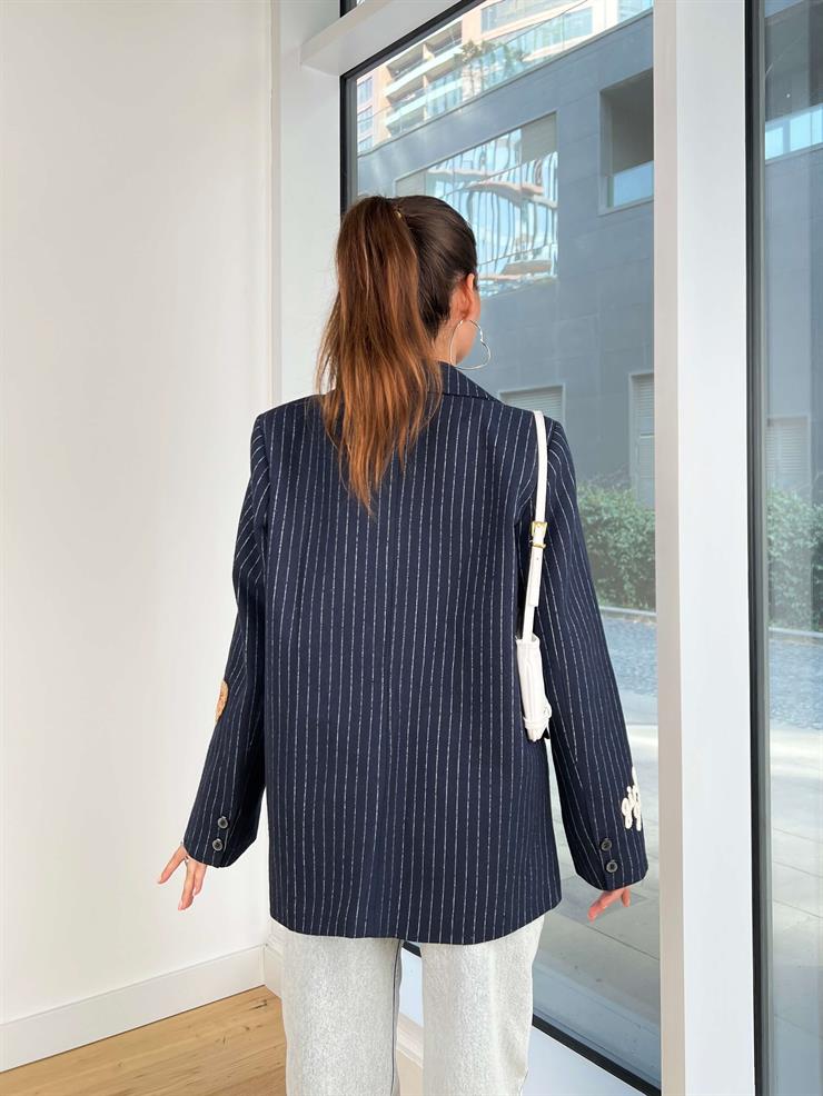 Omuz Vatkalı Nakış Detaylı Çizgili Desmin Kadın Lacivert Ceket 25K066