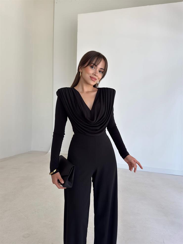 Omzu Vatkalı Uzun Kol Degaje Yaka Dinre Kadın Siyah Bluz 26K101