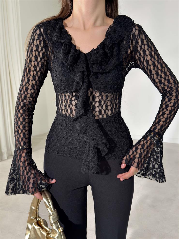 Fırfır Detaylı V Yaka Dantelli Dırand Siyah Kadın Bluz 26K355