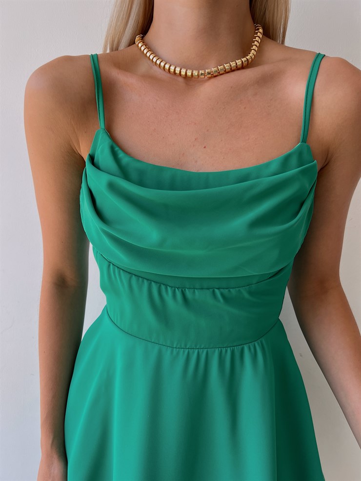 Dökümlü Yaka Eteği Fırfırlı Heather Kadın Yeşil Şort Tulum 22Y000033