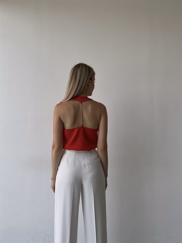 Dökümlü Yaka Sırt Dekolte Zincir Detayı Jewel Kadın Kırmızı Bluz 22Y000157