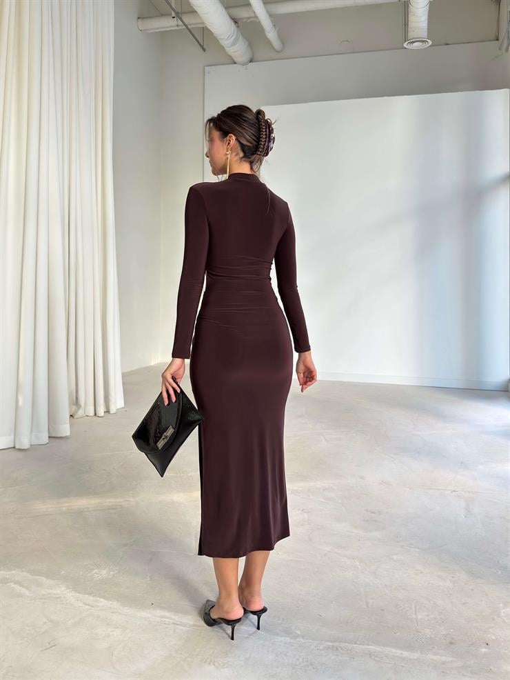 Pencere Detaylı Aksesuarlı Drapeli Donovan Kahve Kadın Elbise 26K225