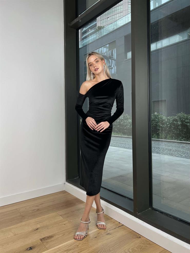 Tek Omuz Drape Detaylı Duccia Kadın Siyah Kadife Elbise 24k342