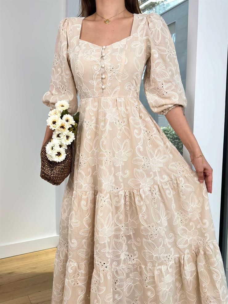 Önü Düğmeli Lastikli Yarım Kol Brode Kadın Bej Güpürlü elbise 23Y000208
