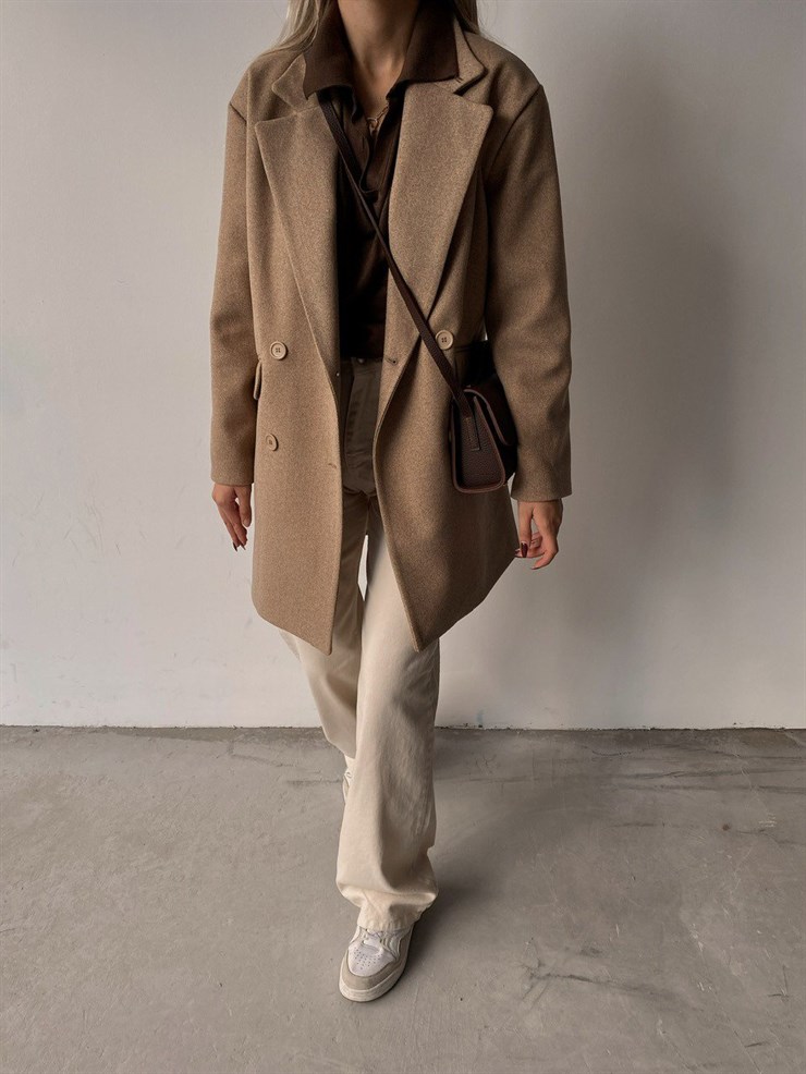 Düşük Omuz Kısa Kaşe Kaban Daniela Kadın Kahverengi Kaban 22K000309