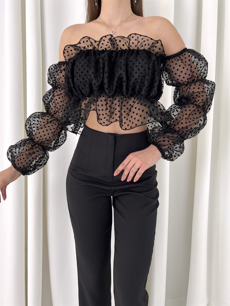 Düşük Omuz Önü Fırfırlı Puantiyeli Lucjusz Kadın Siyah Bluz 23K000432