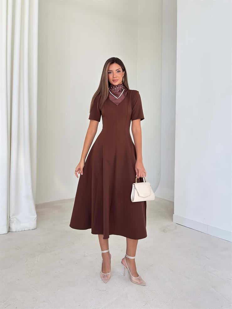 Fularlı Kısa Kollu Dikiş Detaylı Eladi Kahve Kadın Midi Elbise 26K109