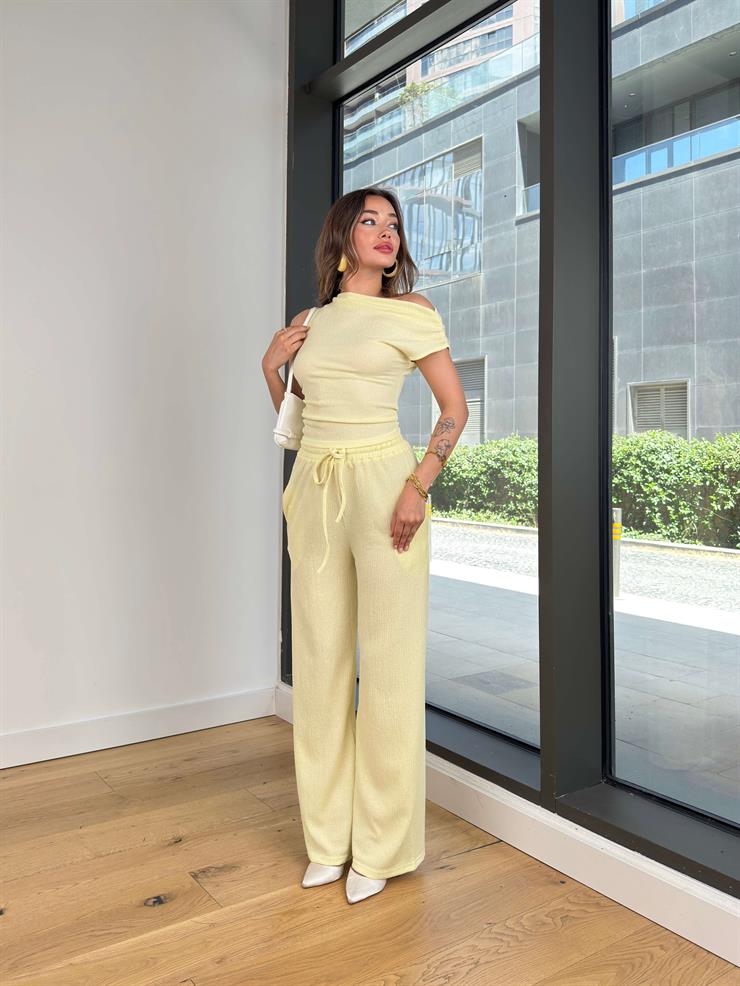 Kısa Kol Bluz Beli Lastikli Bol Paça Pantolon Eldar Kadın Sarı Fitilli Takım 24Y854