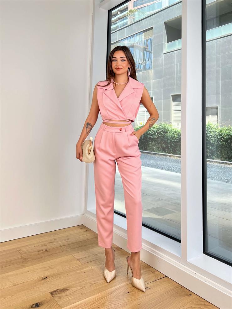 Kruvaze Belden Bağlamalı Crop Yelek Yüksek Bel Pens Detaylı Pantolon Elien Kadın Pembe Takım 24Y789
