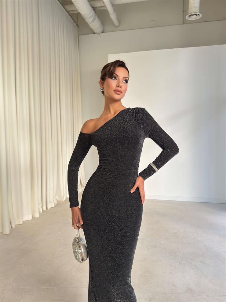 Parlak Tek Omuz Arkası Yırtmaçlı Elliott Siyah Kadın Elbise 26K230