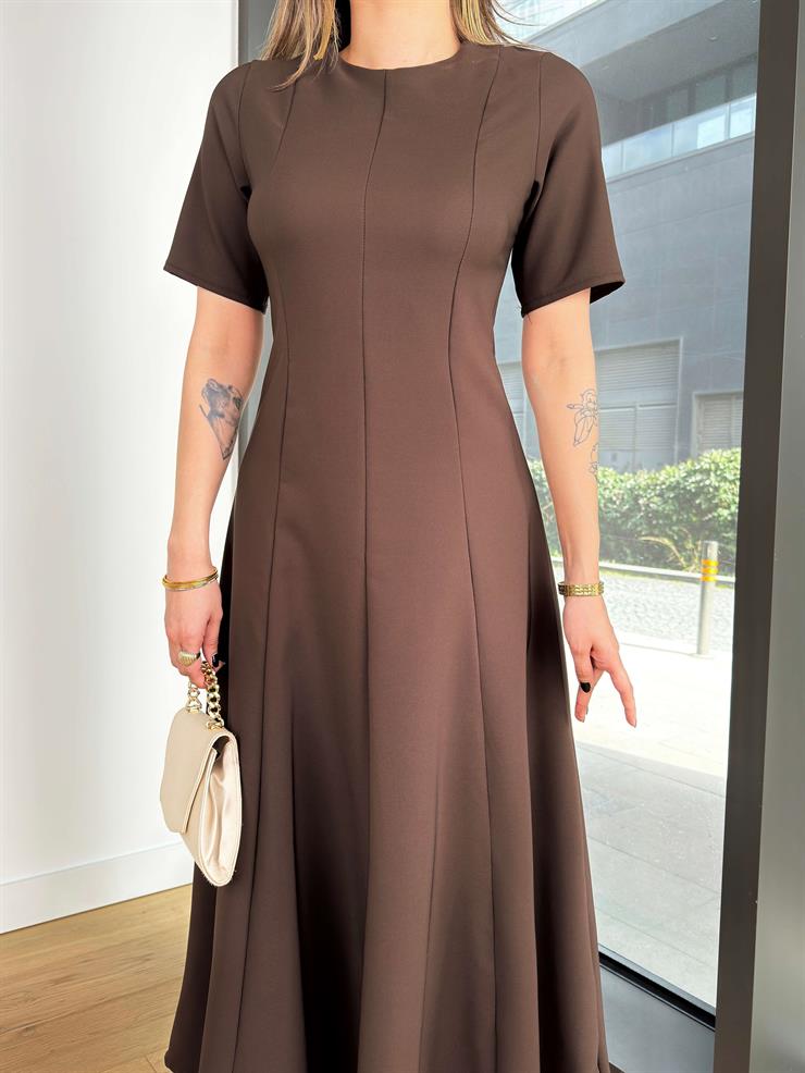 Yuvarlak Yaka Kısa Kol Elton Kahve Kadın Elbise 25Y058