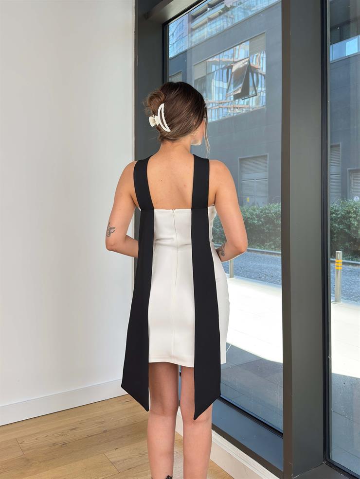 Kolsuz Boyundan Kuşaklı Eppla Beyaz Mini Elbise 25Y524