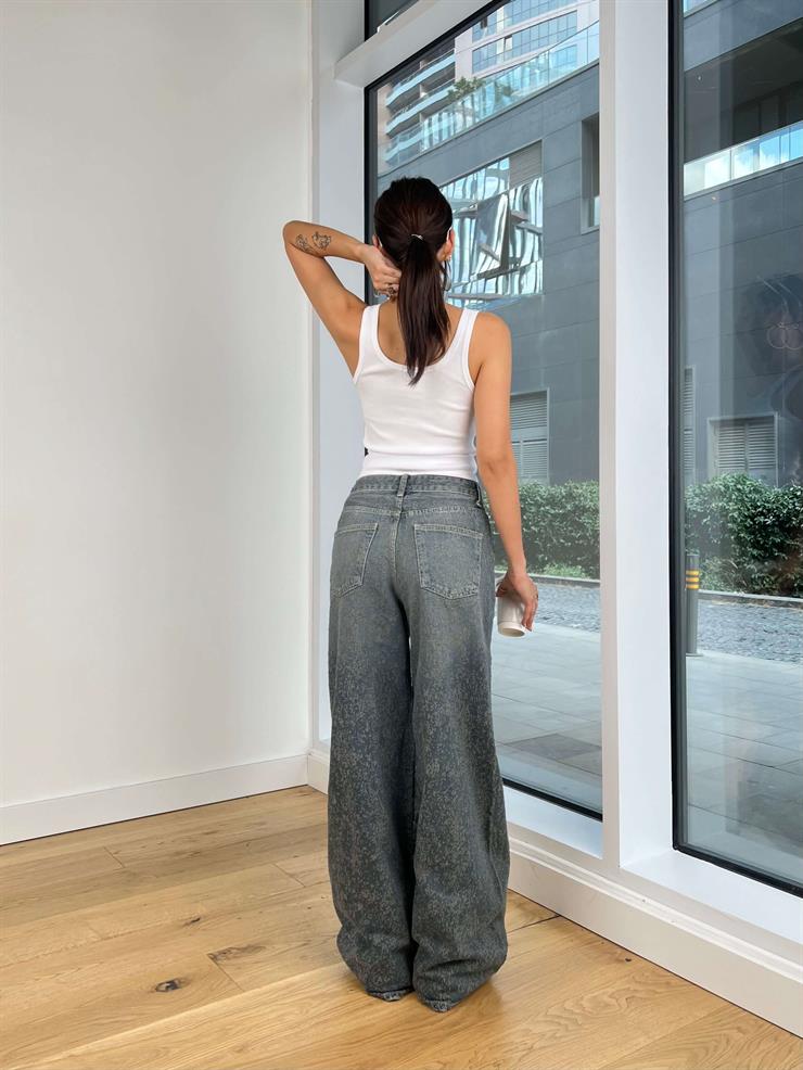 Orta Bel Eskitme Görünümlü Bol Paça Erubey Füme Kadın Jean 25K159