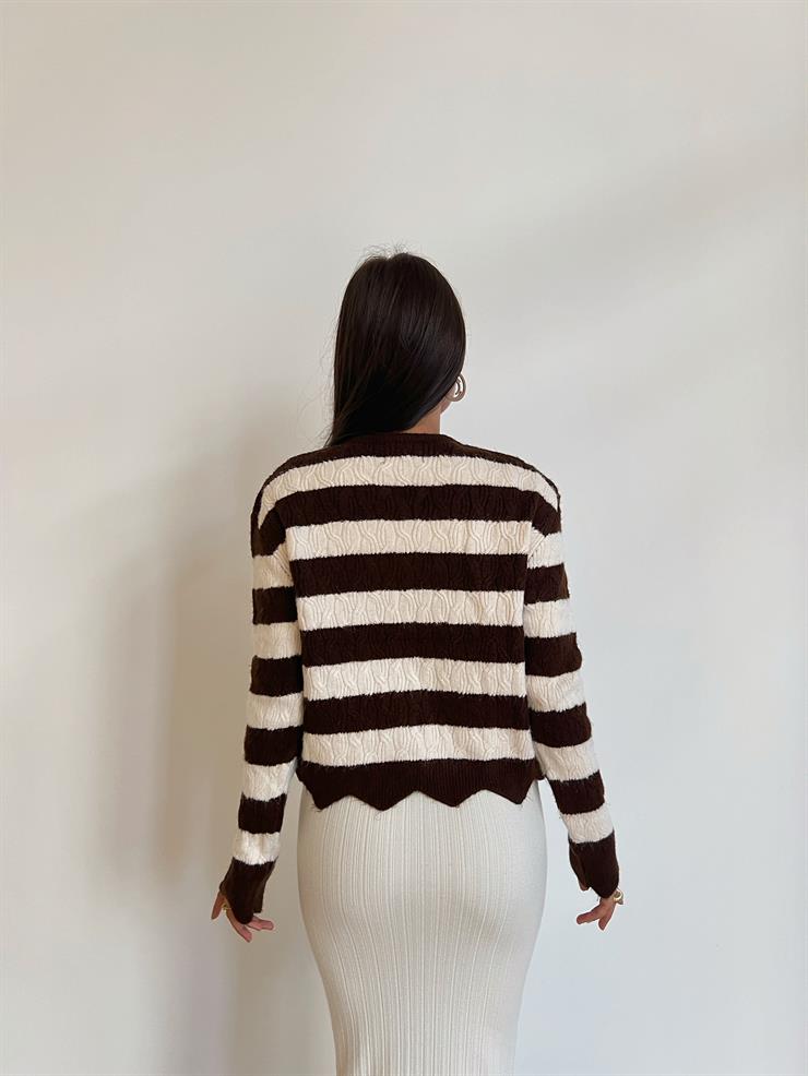 Önü Kurdele Detaylı Düğmeli Eryk Kadın Kahve Çizgili Hırka 24k000088