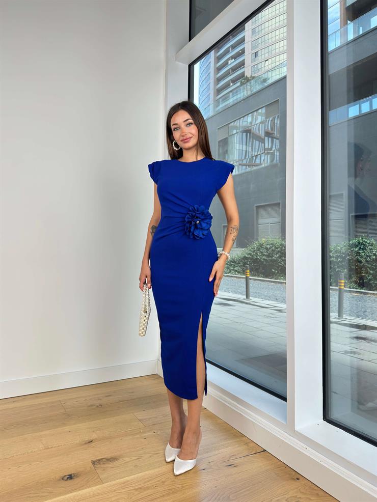 Omuz Vatkalı Drapeli Aksesuar Detaylı Esteban Kadın Saks Midi Elbise 25K057