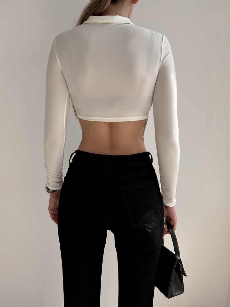 Eteği Üçgen Gömlek Yaka Göğüsü Pencere Candice Kadın Beyaz Bluz 22Y000027