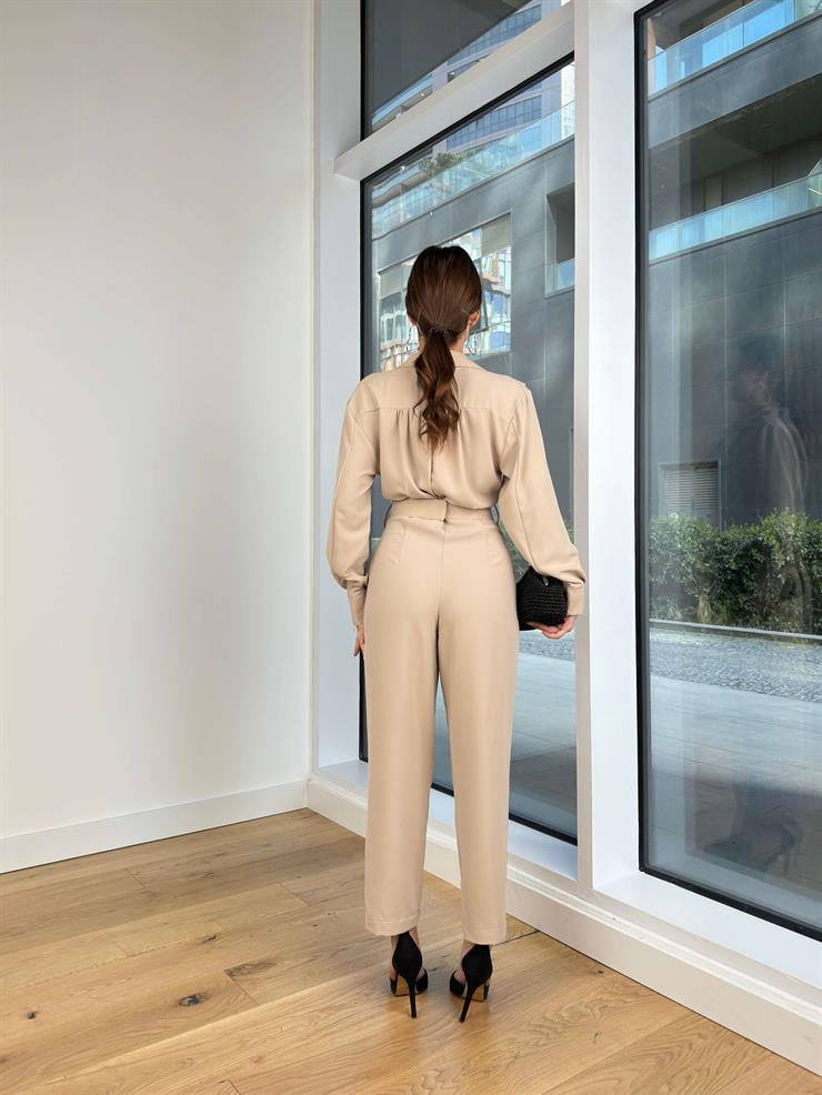 V Yaka Önü Fermuarlı Beli Kemerli Pens Detaylı Fares Kadın Taş Tulum 24Y394