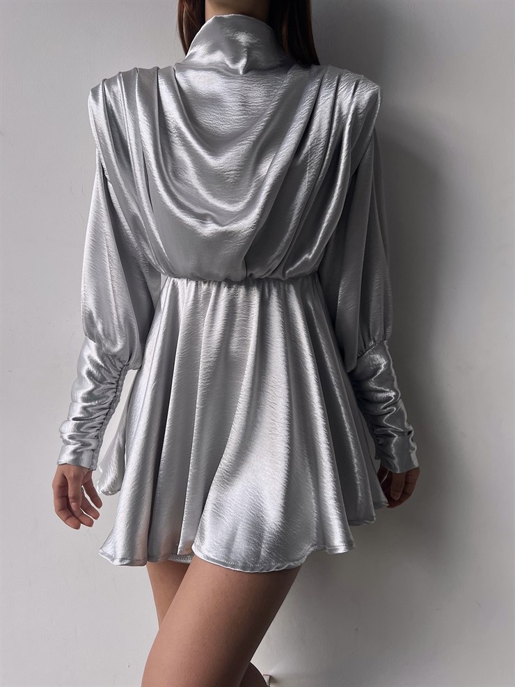 Geniş Manşet Dökümlü Yaka Lastik Bel Feliciano Kadın Gümüş Elbise 22K000070