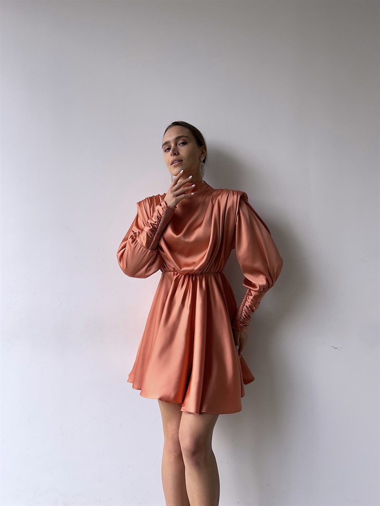 Geniş Manşet Dökümlü Yaka Lastik Bel Feliciano Kadın Somon Elbise 22K000070