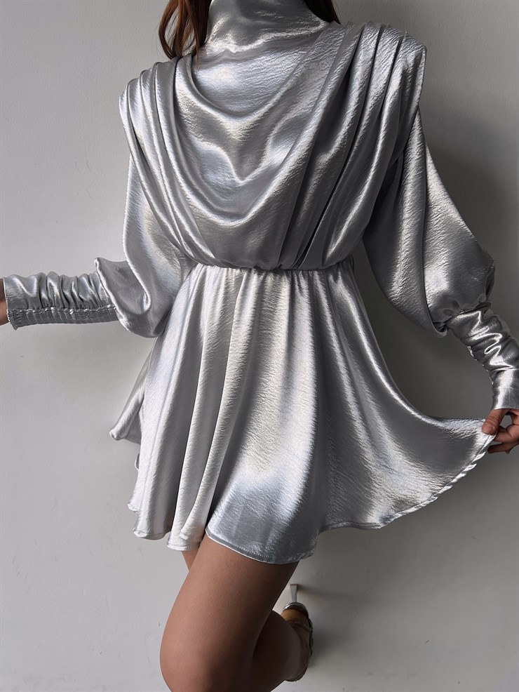 Geniş Manşet Dökümlü Yaka Lastik Bel Feliciano Kadın Gümüş Elbise 22K000070