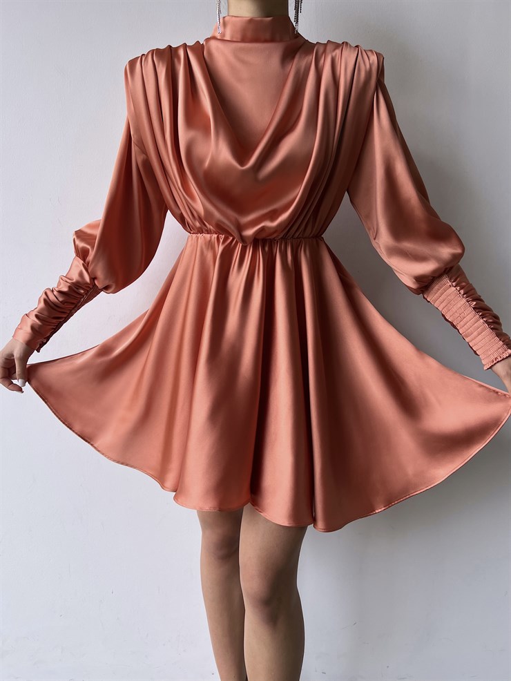 Geniş Manşet Dökümlü Yaka Lastik Bel Feliciano Kadın Somon Elbise 22K000070