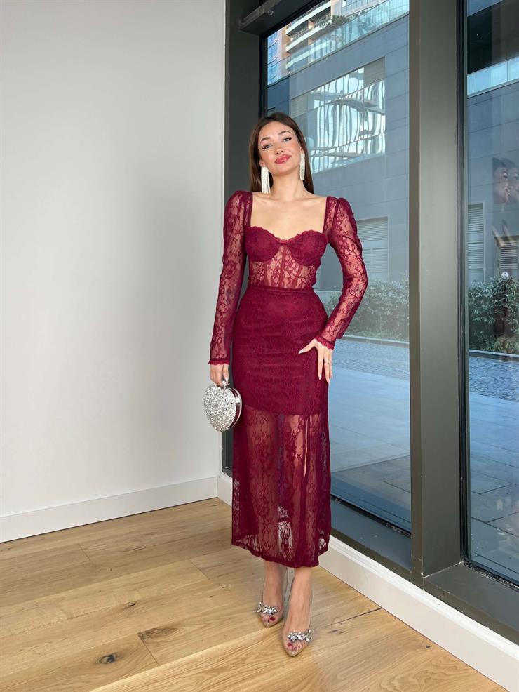 Korse Detaylı Transparan Yandan Yırtmaçlı Fernando Kadın Bordo Elbise 24Y110