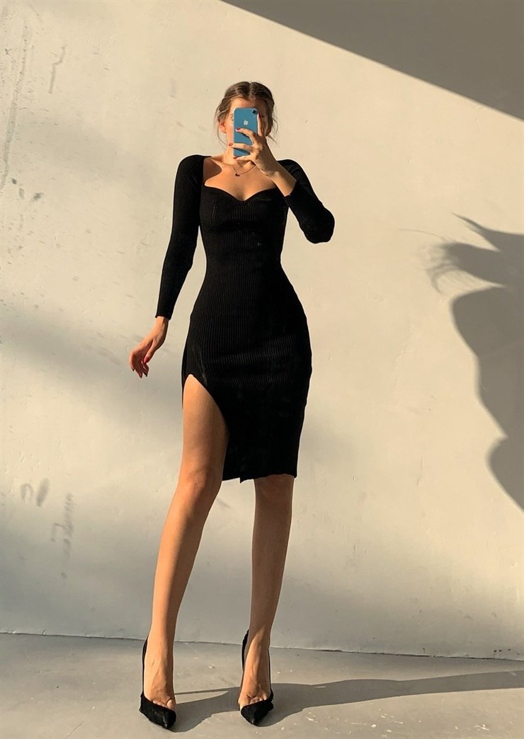 Fitilli Önden Yırtmaçlı Kalp Yaka Astin Kadın Siyah Elbise 21Y000555