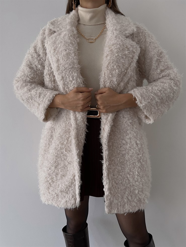 Yanları Cepli Florus Kadın Ekru Peluş Kaban 23K000229