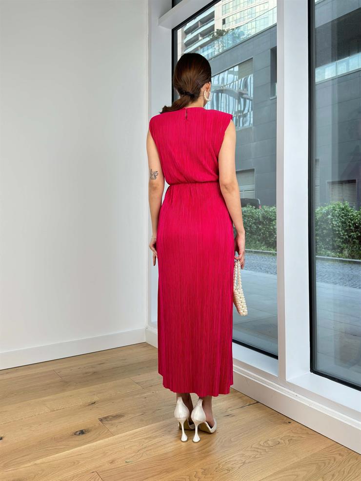 Omuz Vatkalı Önü Bağlama Görünümlü Fredy Kadın Fuşya Piliseli Elbise 24Y548