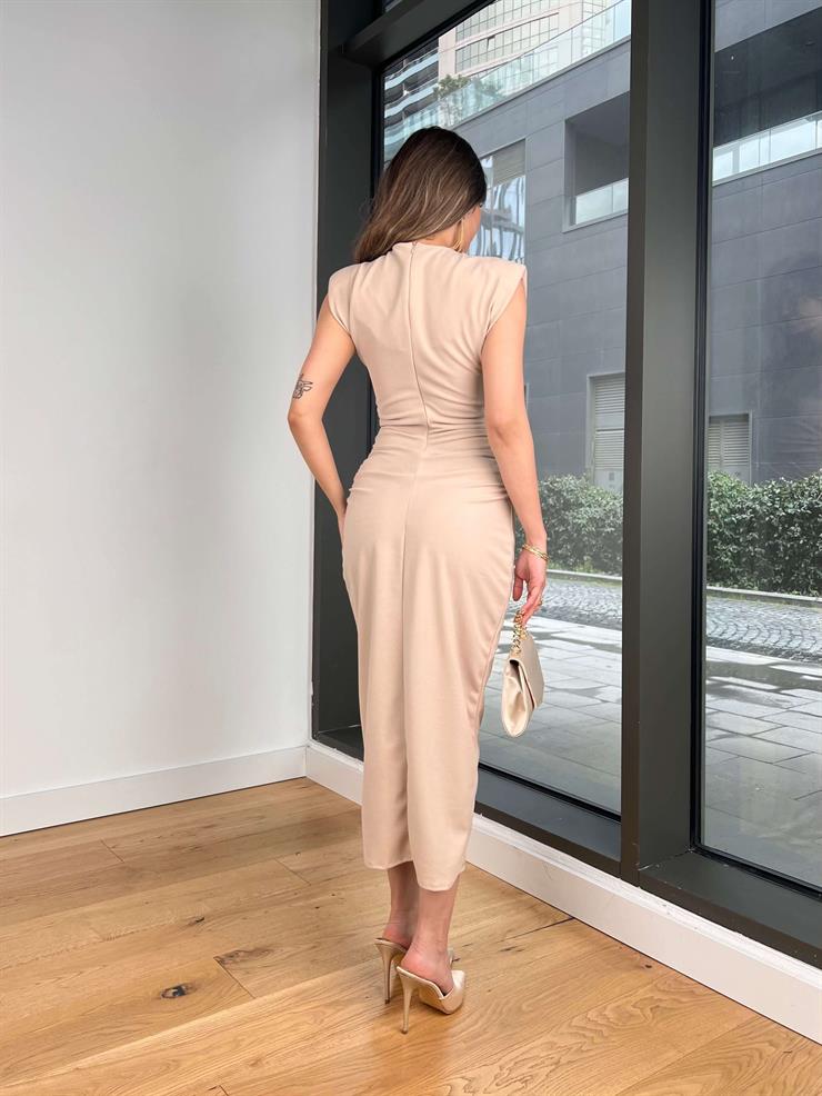 Kare Yaka Düğme Detaylı Drapeli Froniz Vizon Kadın Elbise 25Y055