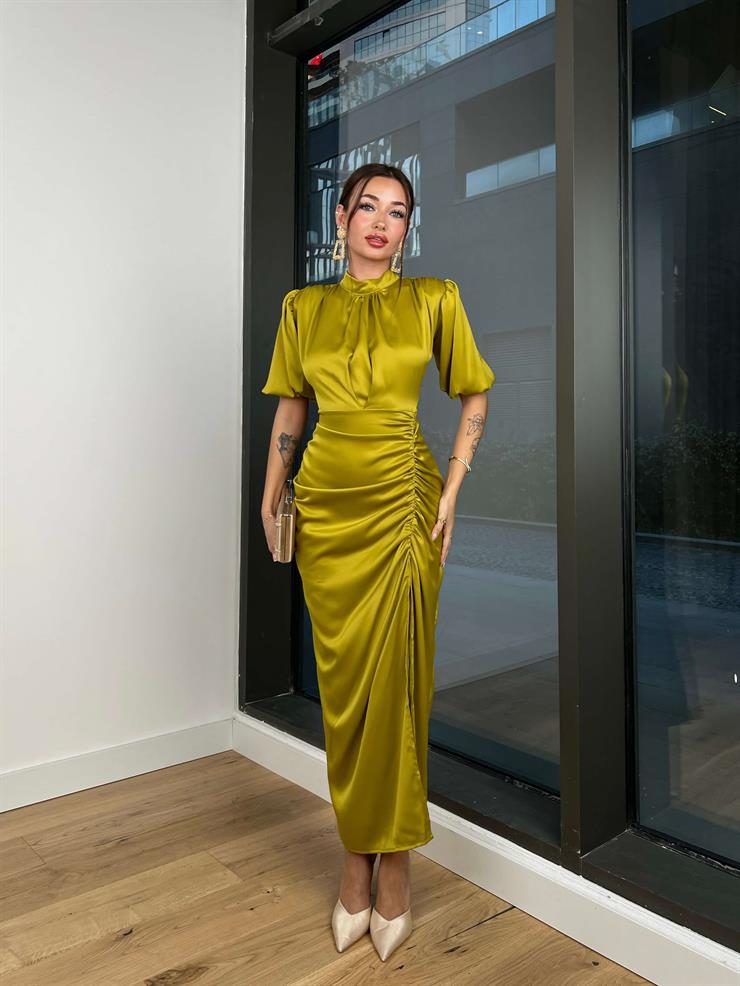 Kısa Kol Saten Önden Yırtmaçlı Drape Gage Kadın Zeytin Yeşili Elbise 22K000431