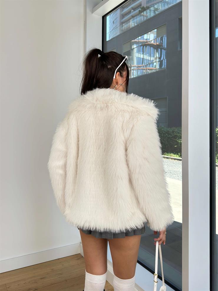 Yanları Cepli Kapamasız Gaja Ekru Kadın Kürk 25K175