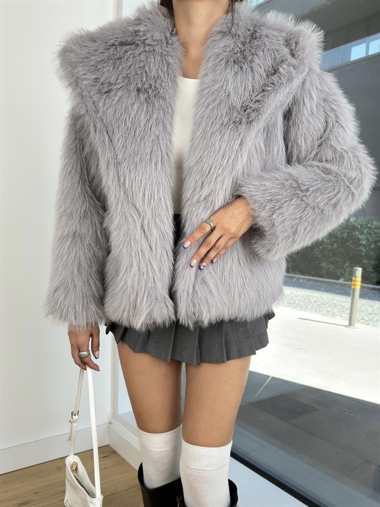 Yanları Cepli Kapamasız Gaja Gri Kadın Kürk 25K175