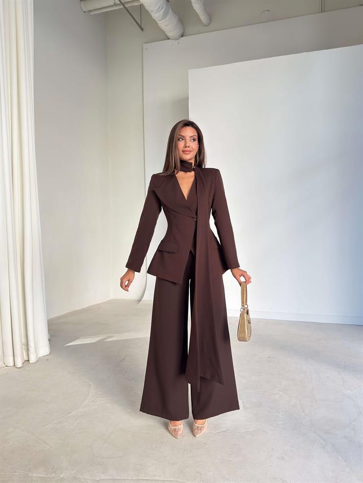 Kuşaklı Belden Oturtmalı Kruvaze Kesim Galvin Kahve Kadın İkili Takım 26K243