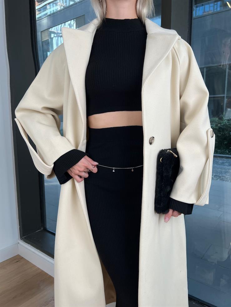 Önü düğme Detaylı Oversize Ganire Kadın Taş Kaban 24k000174