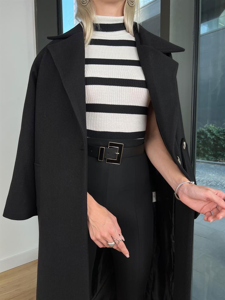 Önü düğme Detaylı Oversize Ganire Kadın Siyah Kaban 24k000174